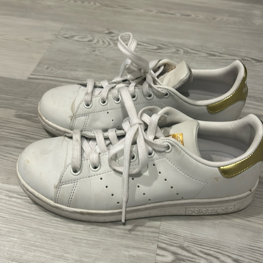 Adidas Stan Smith Women’s Tennis Shoe